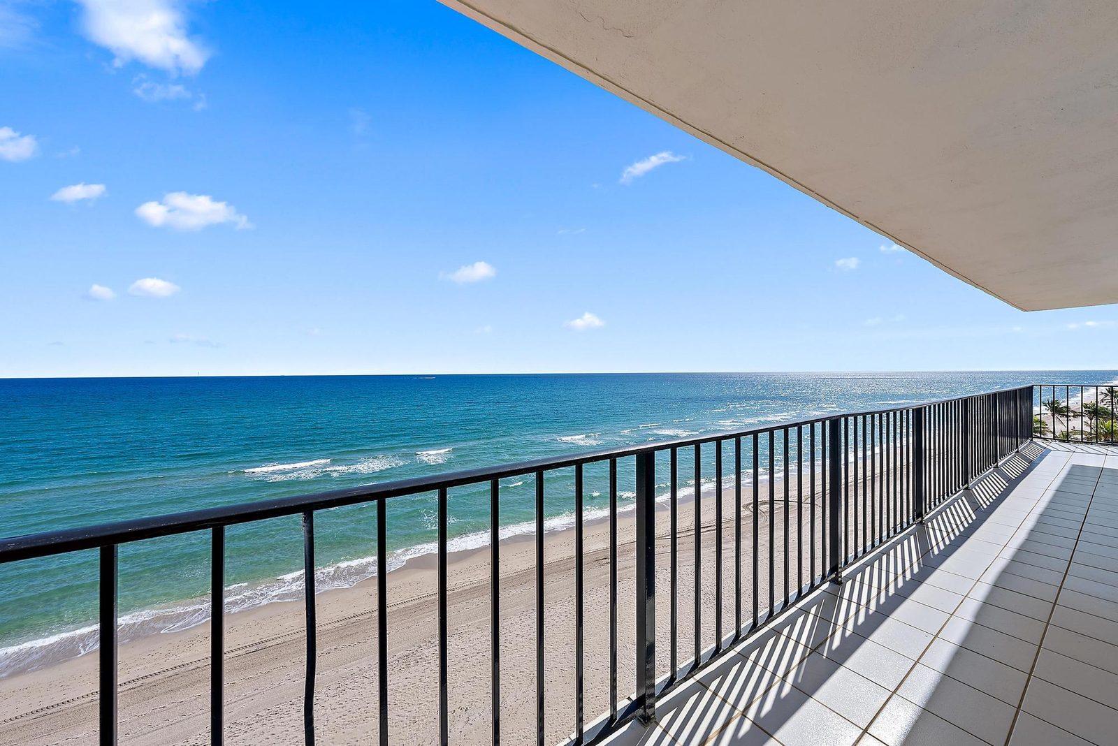 Penthouse terrace overlooking the Atlantic in daylight